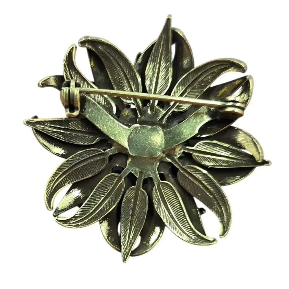 Vintage Gold-Tone/Brass Ornate Flower Brooch/Pin [J25]